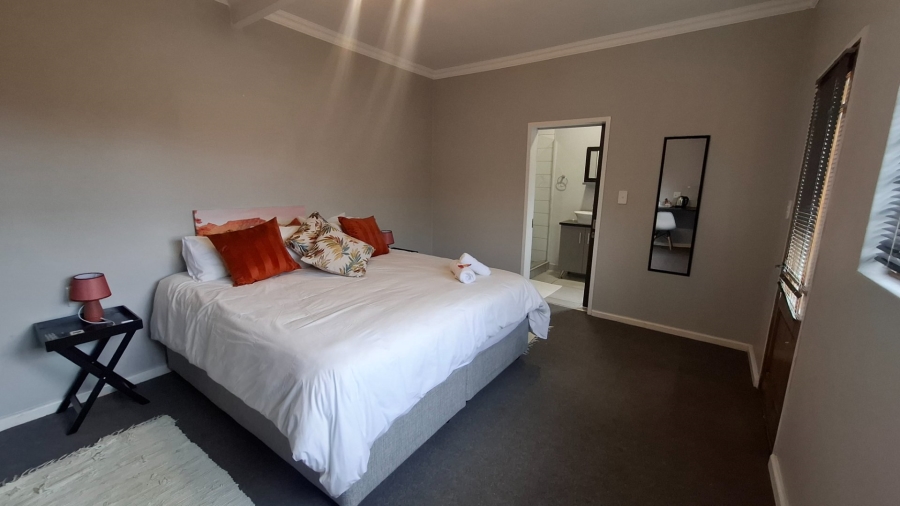 5 Bedroom Property for Sale in Blanco Western Cape